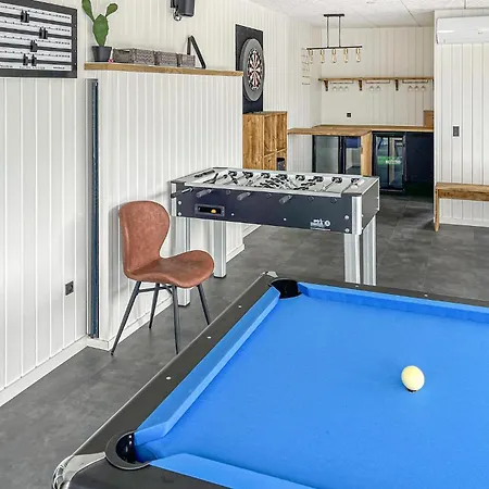 Vakantiehuis Stunning In With Sauna Spottrup