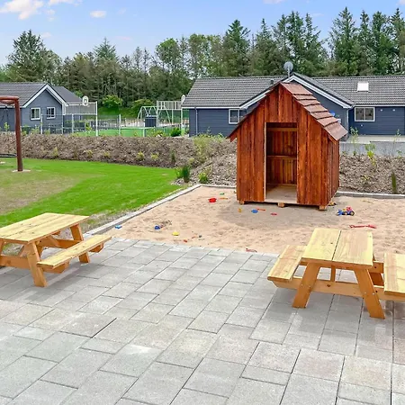 Stunning In With Sauna Spottrup