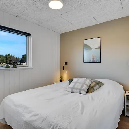 Vakantiehuis Stunning In With Sauna Spottrup