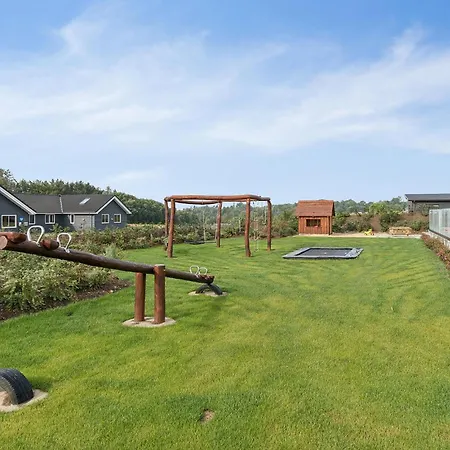 Stunning In With Sauna Feriehus *