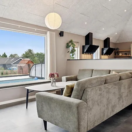 Stunning In With Sauna Feriehus *