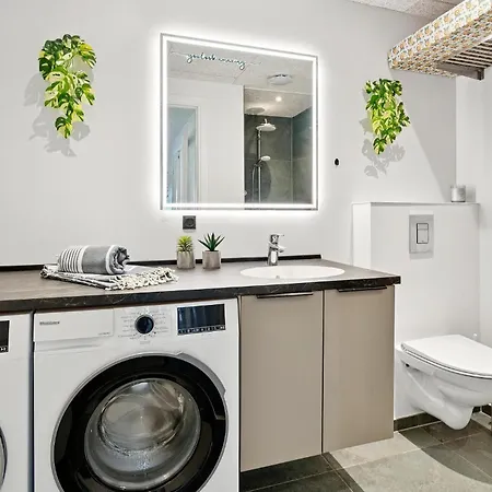 Vakantiehuis Stunning In With Sauna *