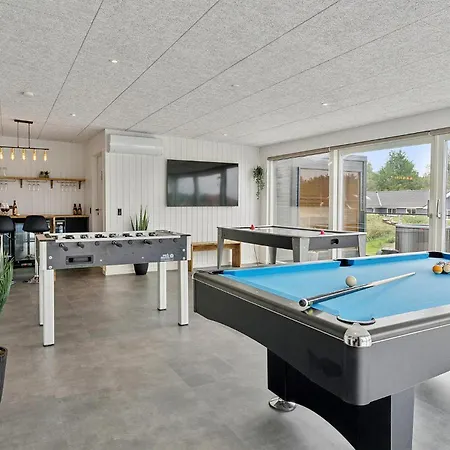 Stunning In With Sauna Vakantiehuis Spottrup