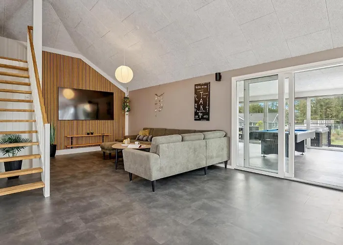 Semesterbostad Stunning In With Sauna